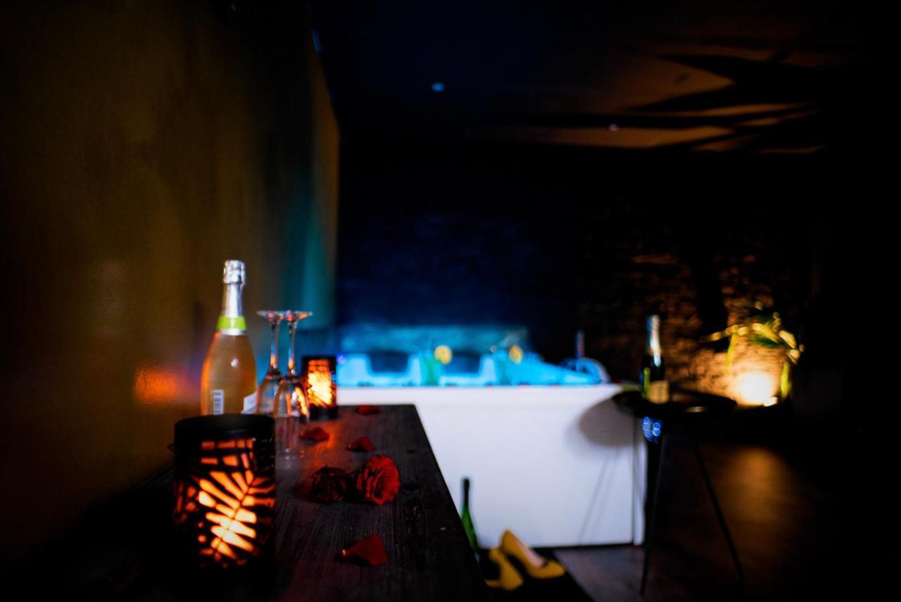 Love Suites & Spa "Le Loft" Avec Jacuzzi Privatif Médis Exterior foto